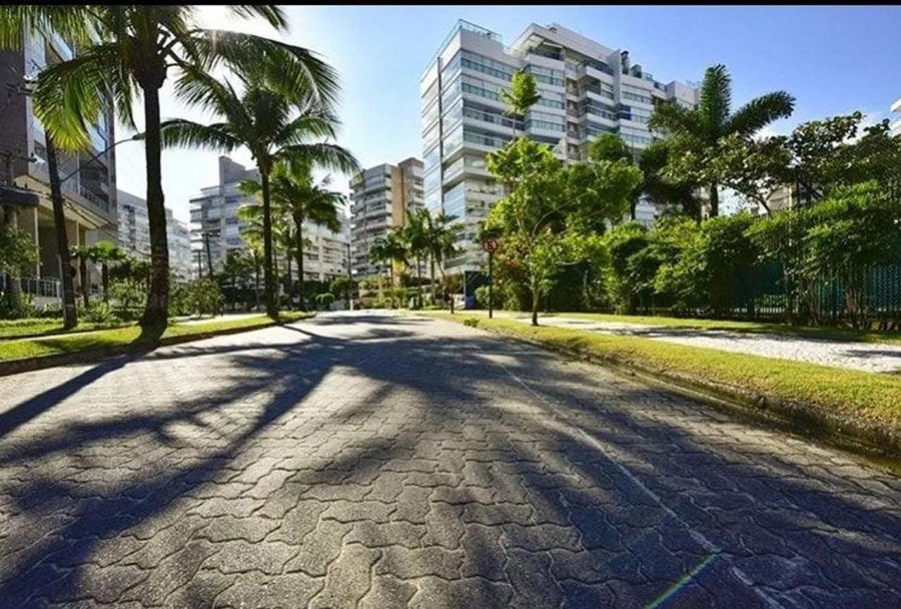 Home 49 I Apto Pe Na Areia E Piscina Aquecida Em Bertioga Eksteriør billede